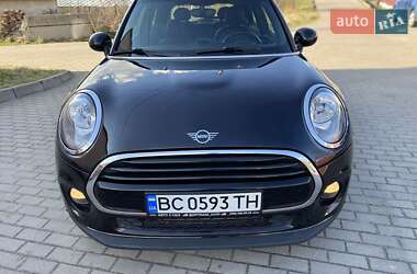 Хэтчбек MINI Hatch 2017 в Львове