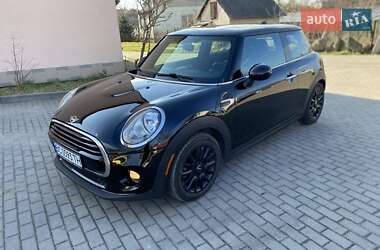 Хетчбек MINI Hatch 2017 в Львові