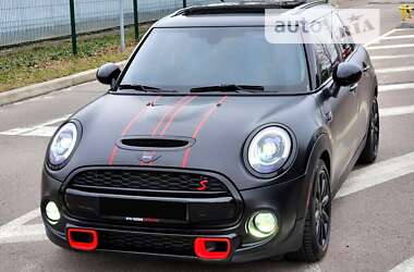 Хэтчбек MINI Hatch 2017 в Киеве