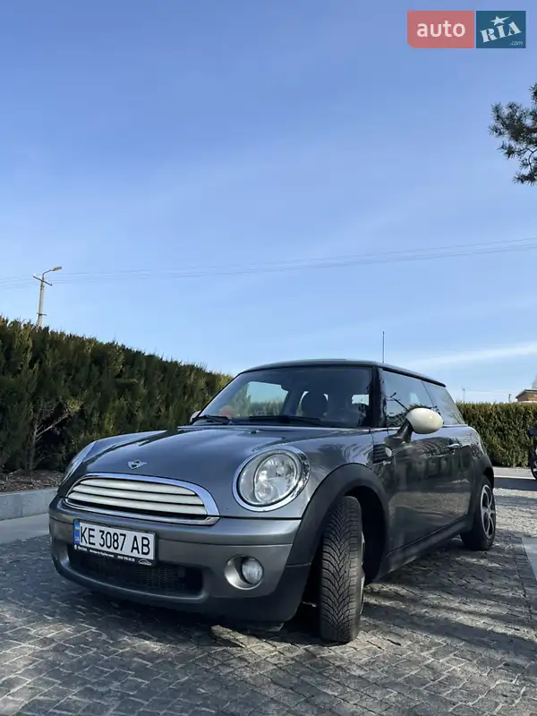 Хэтчбек MINI Hatch 2010 в 