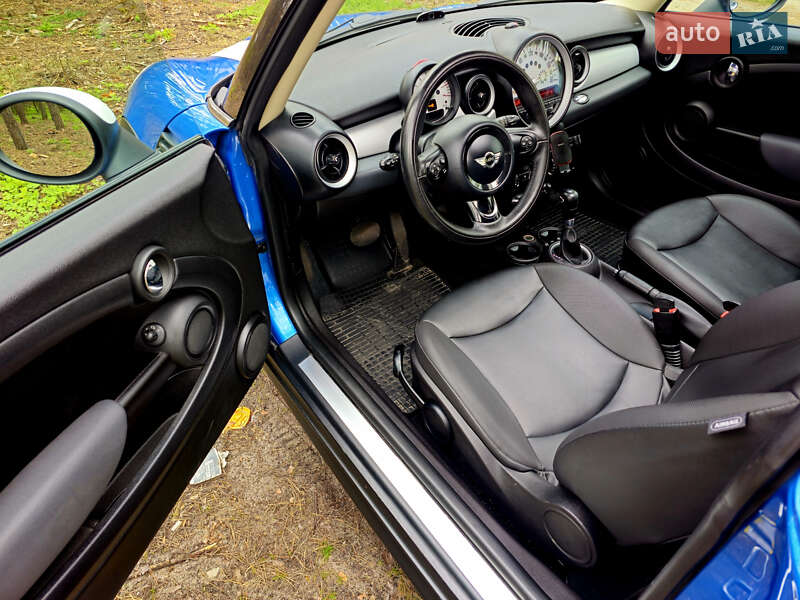 Хетчбек MINI Hatch 2012 в Бучі