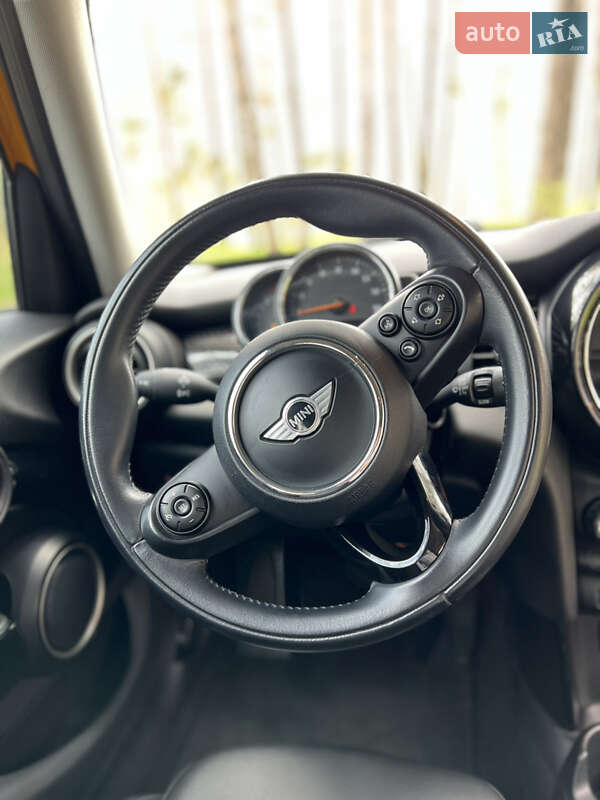 Хетчбек MINI Hatch 2015 в Кропивницькому