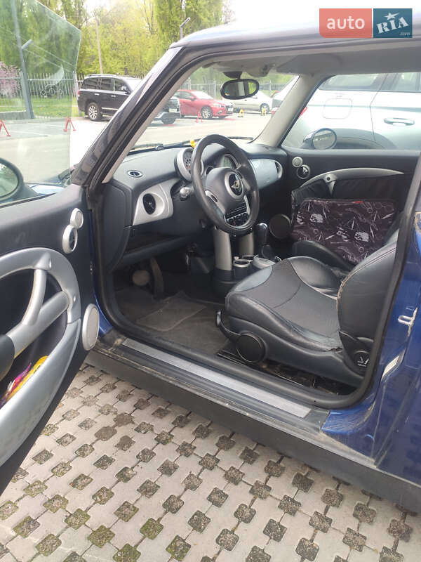 Хетчбек MINI Hatch 2002 в Києві