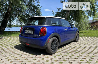 Хэтчбек MINI Hatch 2020 в Киеве