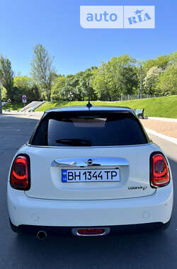 Хетчбек MINI Hatch 2015 в Одесі