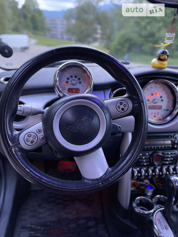 Хэтчбек MINI Hatch 2005 в Одессе