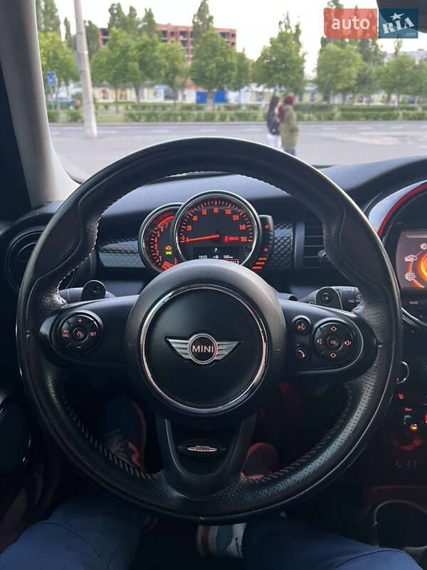 Хетчбек MINI Hatch 2015 в Миколаєві