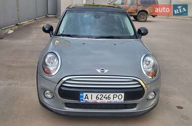 Хэтчбек MINI Hatch 2015 в Киеве