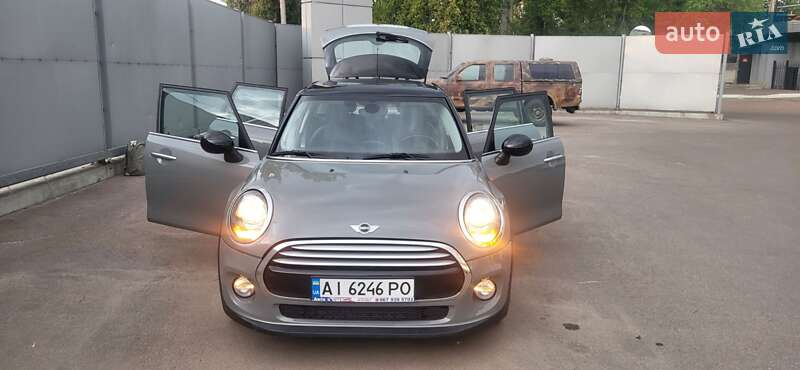 Хэтчбек MINI Hatch 2015 в Киеве