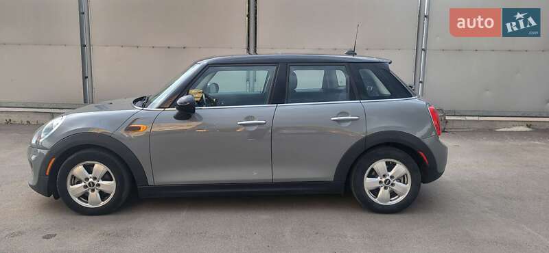 Хэтчбек MINI Hatch 2015 в Киеве