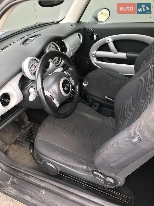 Хэтчбек MINI Hatch 2001 в Киеве