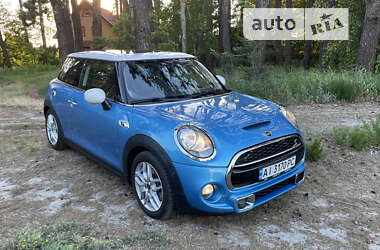 Хэтчбек MINI Hatch 2014 в Киеве