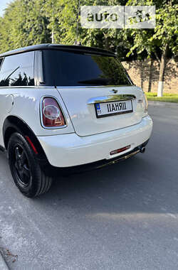 Хэтчбек MINI Hatch 2011 в Киеве