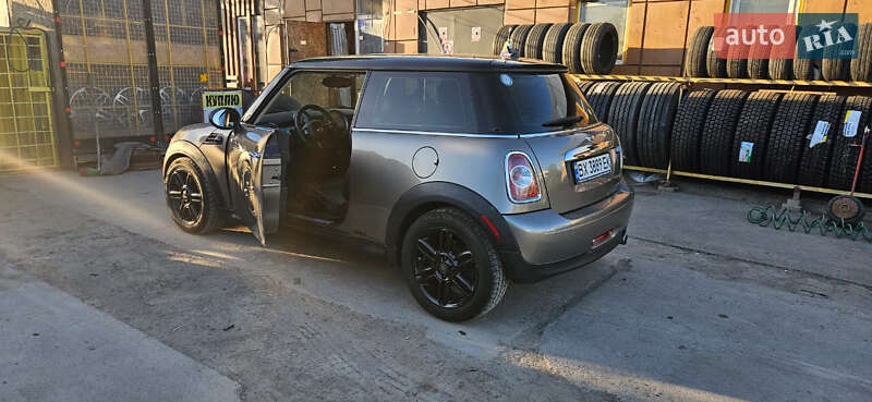 Хэтчбек MINI Hatch 2012 в Хмельницком