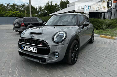 Хэтчбек MINI Hatch 2015 в Днепре