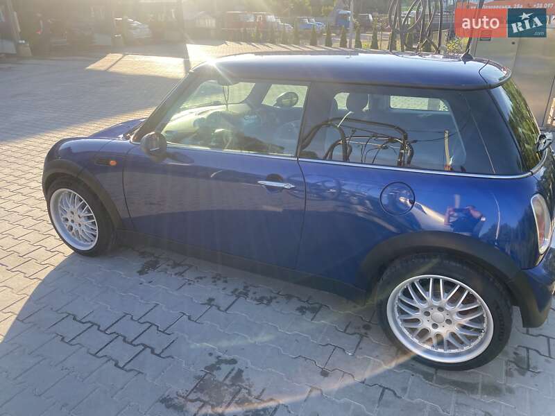 Хэтчбек MINI Hatch 2001 в Тернополе