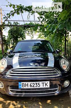 Хэтчбек MINI Hatch 2008 в Киеве