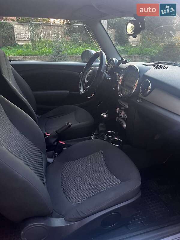 Хэтчбек MINI Hatch 2007 в Львове