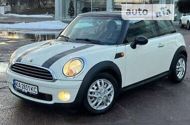 Хэтчбек MINI Hatch 2010 в Чернигове