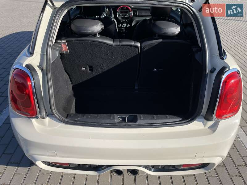 Хэтчбек MINI Hatch 2014 в Тернополе