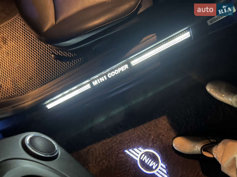 Хетчбек MINI Hatch 2013 в Сумах