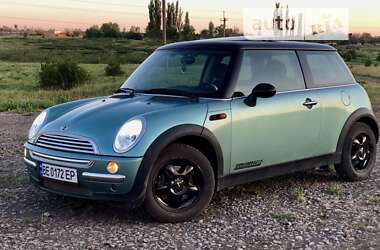 Хетчбек MINI Hatch 2001 в Братському