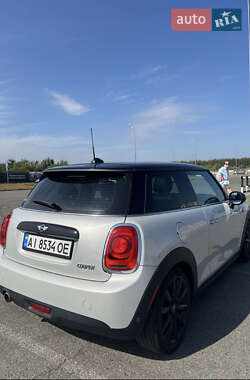 Хэтчбек MINI Hatch 2017 в Киеве