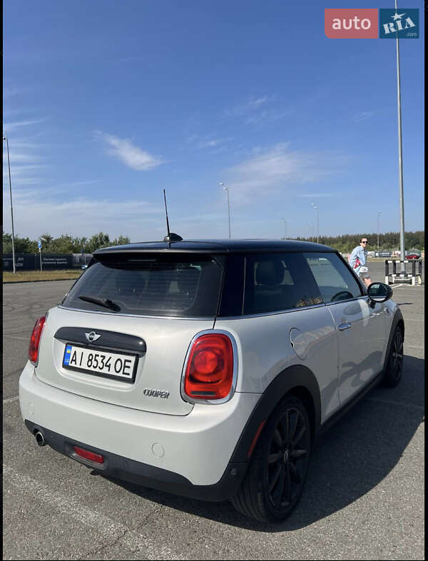 Хэтчбек MINI Hatch 2017 в Киеве