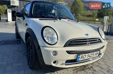 Хэтчбек MINI Hatch 2006 в Виноградове