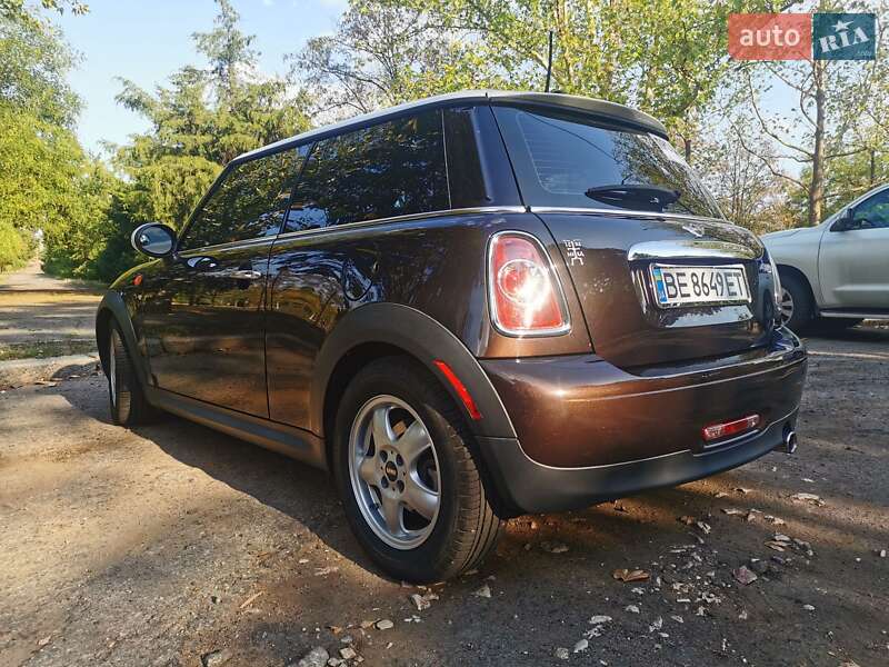 Хетчбек MINI Hatch 2013 в Миколаєві фото 6 Хетчбек MINI Hatch 2013 в Миколаєві