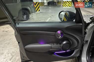 Хетчбек MINI Hatch 2021 в 