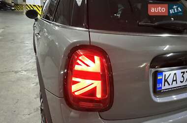 Хетчбек MINI Hatch 2021 в 