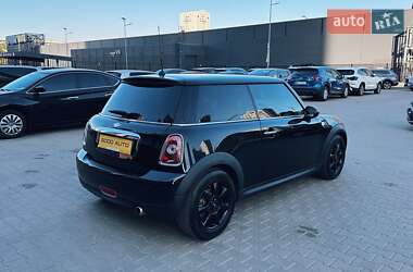 Хэтчбек MINI Hatch 2009 в Киеве