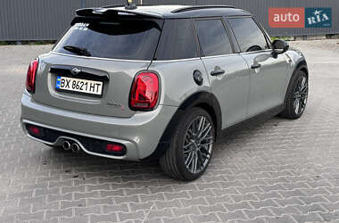 Хетчбек MINI Hatch 2016 в 