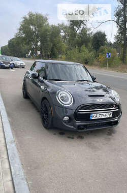 Хетчбек MINI Hatch 2014 в Києві