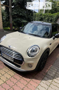 Хэтчбек MINI Hatch 2014 в Киеве