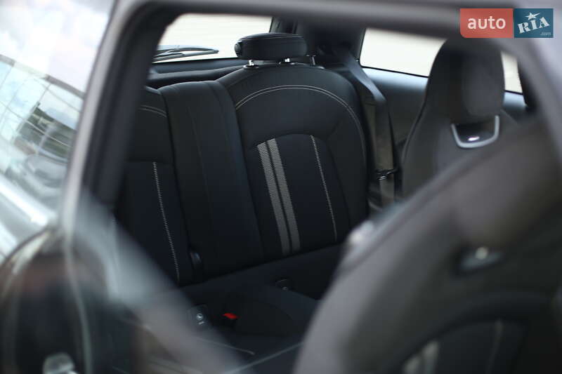 Хетчбек MINI Hatch 2018 в Києві фото 32 Хетчбек MINI Hatch 2018 в Києві