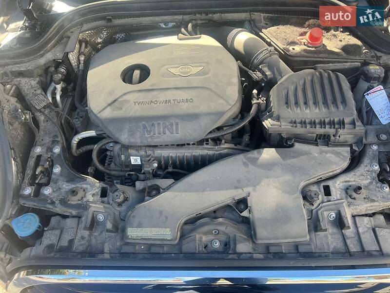 Хетчбек MINI Hatch 2015 в Звягелі