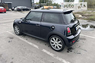 Хетчбек MINI Hatch 2007 в Пухівці