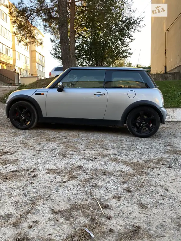 Хэтчбек MINI Hatch 2002 в 