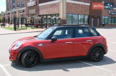 Хетчбек MINI Hatch 2015 в Києві
