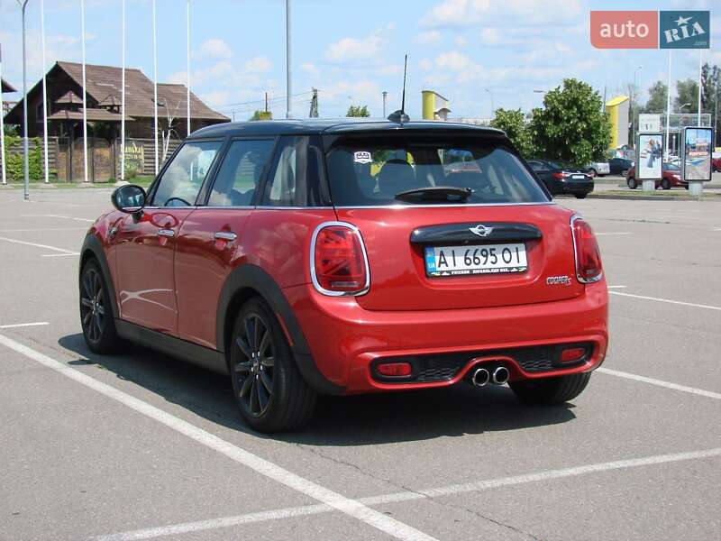 Хетчбек MINI Hatch 2015 в Києві