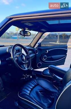 Хэтчбек MINI Hatch 2010 в 