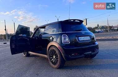 Хэтчбек MINI Hatch 2010 в 