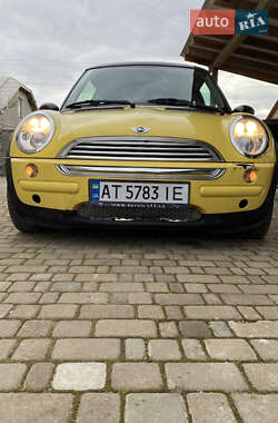 Хэтчбек MINI Hatch 2002 в Долине