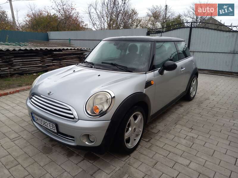 Хетчбек MINI Hatch 2007 в Котельві