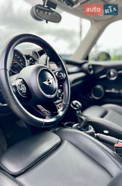 Хэтчбек MINI Hatch 2015 в Кременчуге
