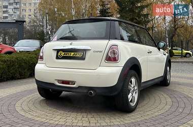 Хэтчбек MINI Hatch 2011 в Львове