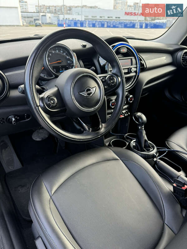 Хэтчбек MINI Hatch 2014 в Одессе