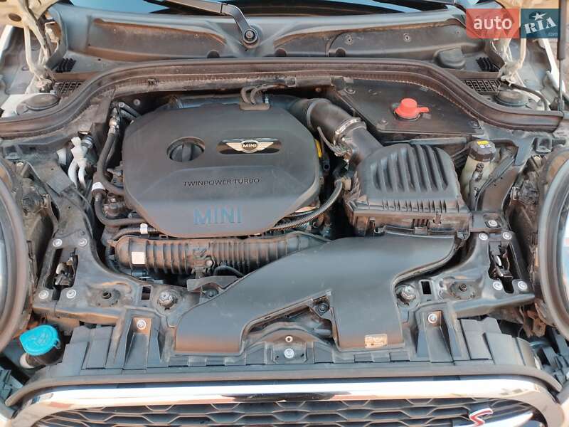 Хетчбек MINI Hatch 2018 в Чернігові